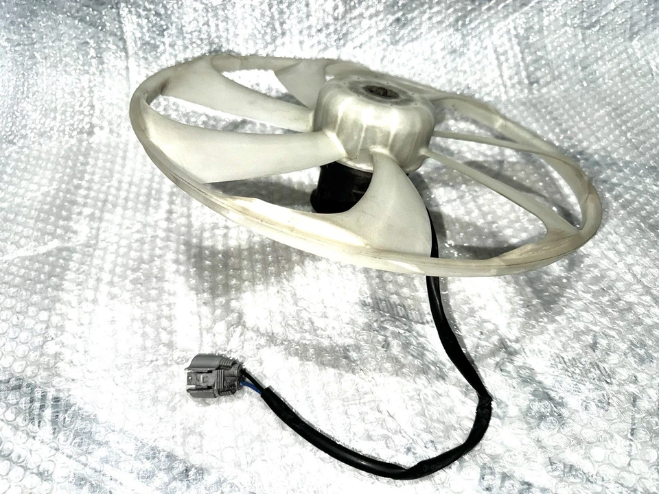 2014-2016 Lexus IS250 IS350 Right Pass Radiator Cooling Fan & Motor 16363-50040 - Image 4 of 4