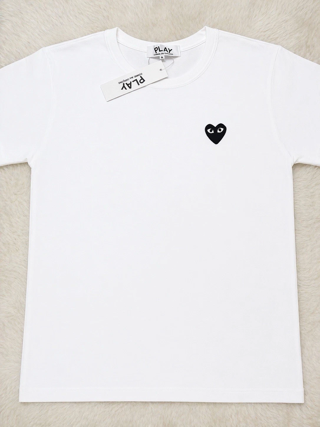 Comme Des Garcons Play Black Heart Logo White Men's Short Sleeve T Shirt Size M