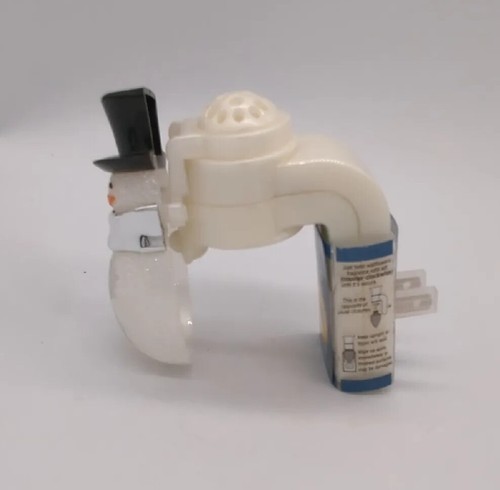 New BATH and BODY WORKS Wallflowers SNOWFLAKE SNOWMAN NIGHTLIGHT Plug In - Picture 2 of 4