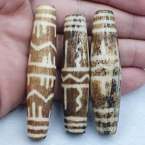 AA South Asian Burmese Pumtek Beads Late 20th C beads lot