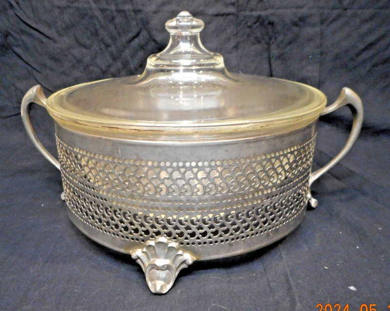 Vintage Pyrex round Casserole Dish with Lid and Metal Holder with Lid.