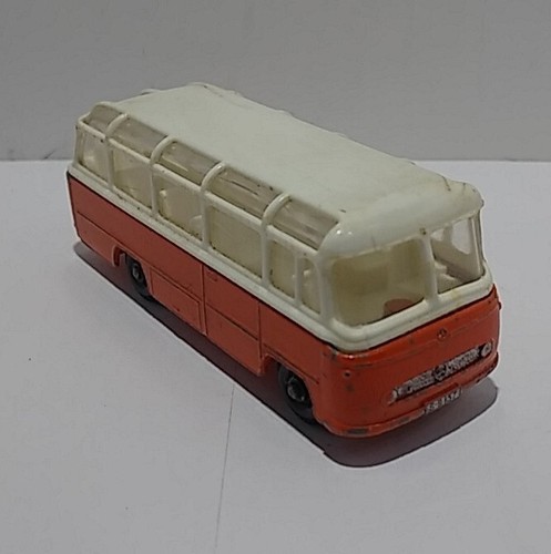 Matchbox Lesney No. 68-B V.2 Mercedes Coach Bus 1965 2 7/8" Orange - Picture 8 of 11