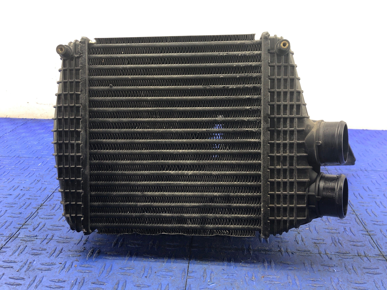 2014-2021 MASERATI GHIBLI QUATTROPORTE LEFT ENGINE INTERCOOLER DUCT 16474839