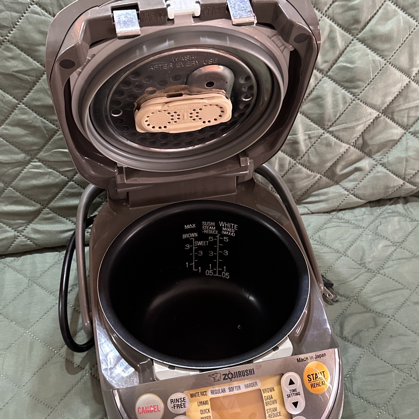 Zojirushi Rice Cooker NPNVC10 Stainless Brown 5 Cups Clean 3 Pressure