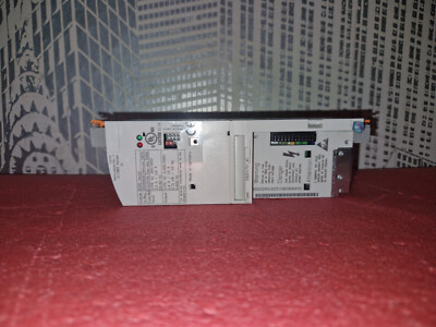 Lenze  Vector 8200 E82EV751K4C  0,75Kw  3~400V   E82EV751_4C
