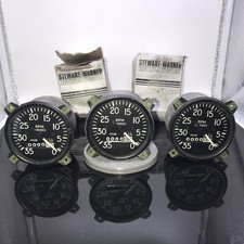 Stewart-warner 833997 Made In Usa Tachometer And Hour Gauge New Old Stock Stewart-warner 833997 Made In Usa Tachometer And Hour Gauge New Old Stock