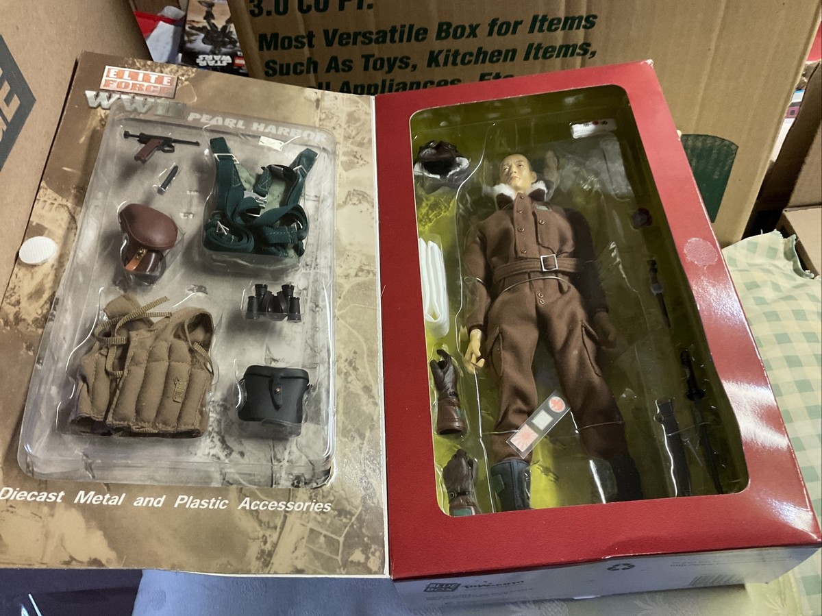 ELITE FORCE WWII フィギュアセット BBI Elite Force WWII Pearl Harbor Japanese Pilot Lt. Sakae