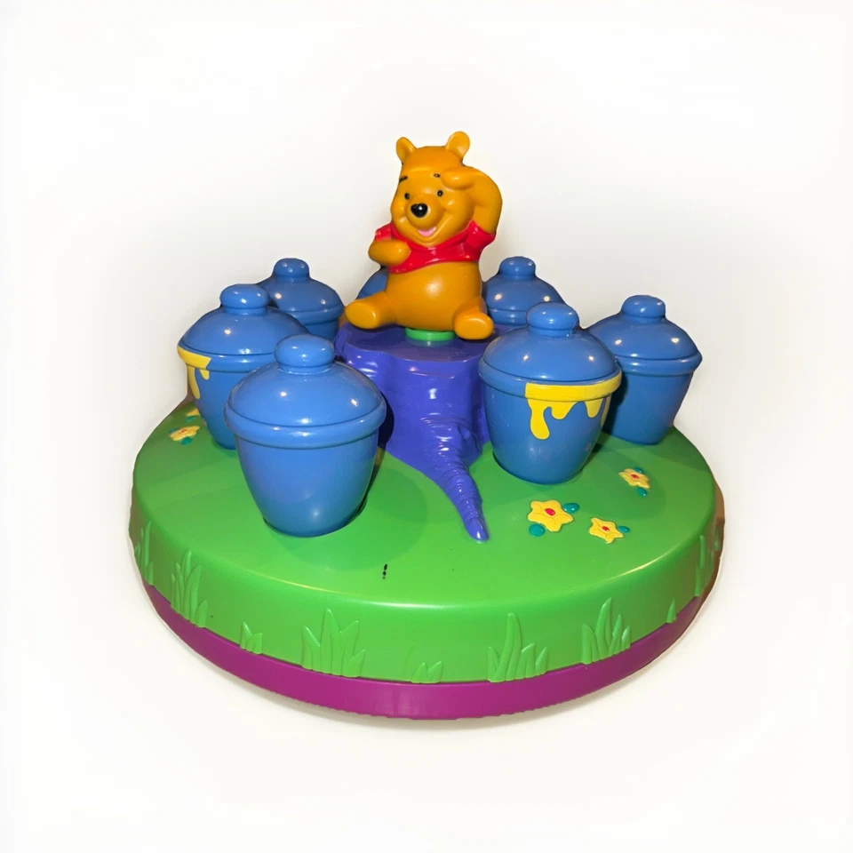 RARO! JUEGO COMPLETO HASBRO 1996 POOH MUSICAL HIDE N' SEARCH MOTORIZADO 3 X AA Foto 3 de 4