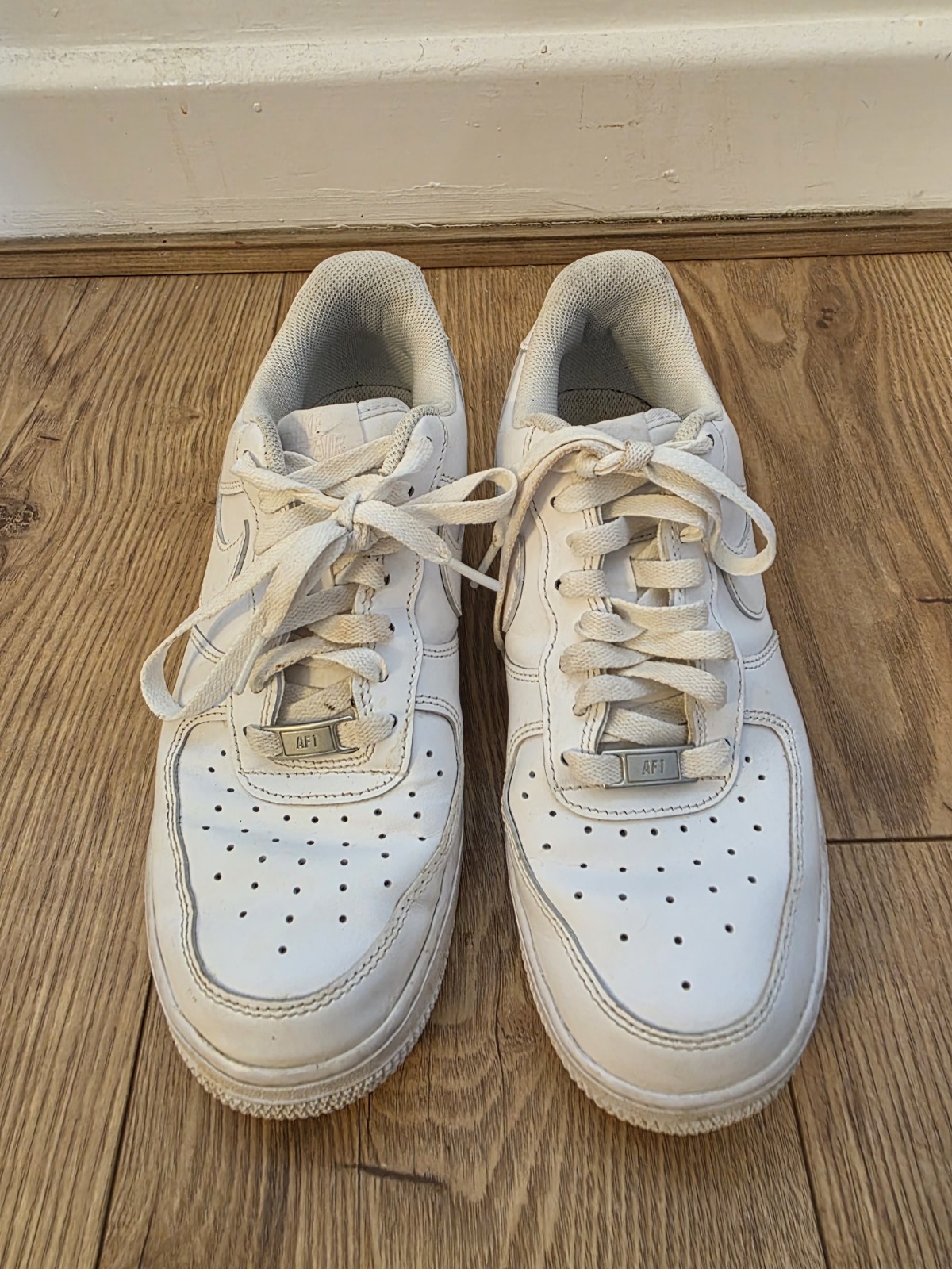 Nike Trainers Womens UK 6 White Air Force 1 AF1  Low Classic Sneakers image 2