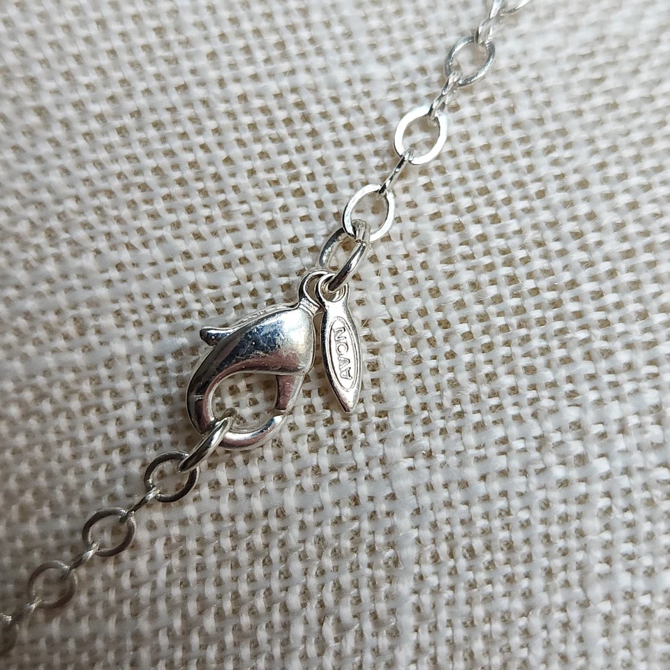 Collar Colgante Corazón Vidrio Verde Tono Plata Avon 18" Foto 4 de 4