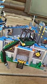 LEGO Jurassic World: 75919, Indominus Rex Breakout. Build Only.