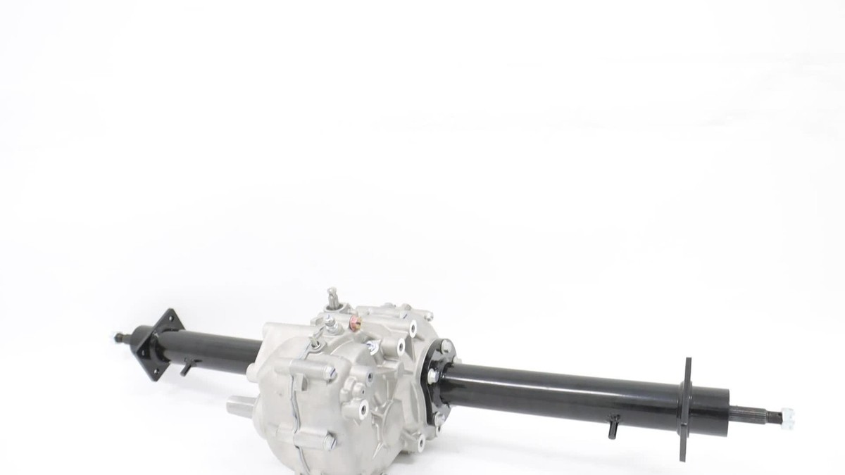 NEW Rear Axle Assembly For EZGO Golf Carts For Cushman Gas 670468