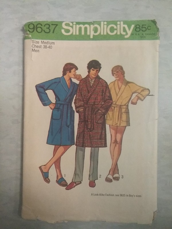 Simplicity 9637 Mens Robe Pattern 1970s Cut Vintage Sewing 38-40