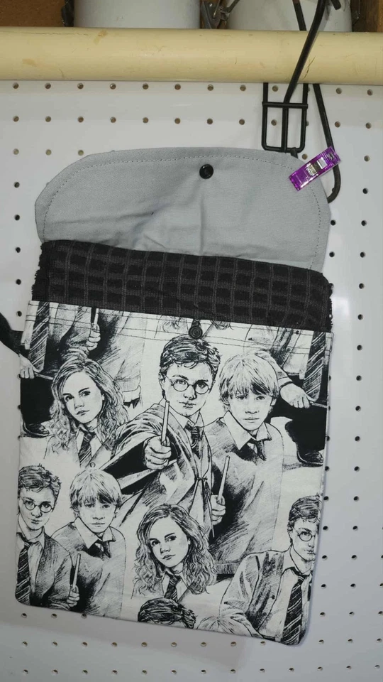 Harry Potter Line Art Tablet Ipad Cover Sleeve Zip Case pocket Black And White - Image 2 of 4