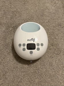 Motif Luna Breast Pump With Parts