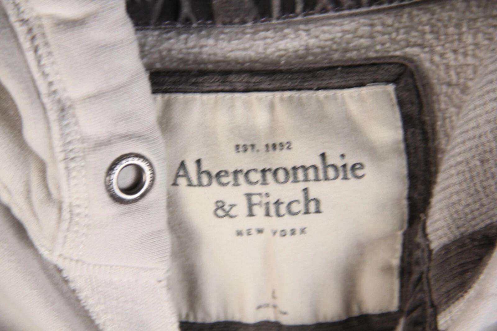 OFF WHITE Felpa con cappuccio vintage Y2K Abercrombie & Fitch donna grande crema logo collo diviso invecchiata