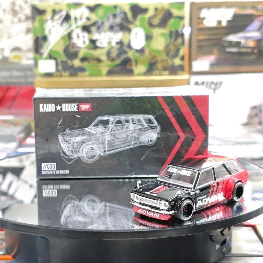 MINIGT 街道ハウス Datsun 510 Wagon チェイス CHASE CAR - Kaido House x Mini GT Datsun 510 Wagon Advan