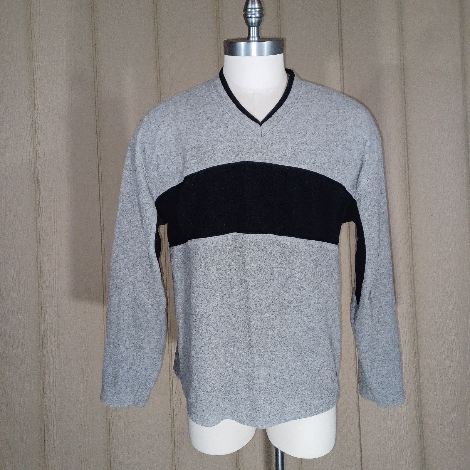 GAP Mens Extra Large Gray Black Stripe Sweatshirt Soft Warm Comfortable EUC  -image