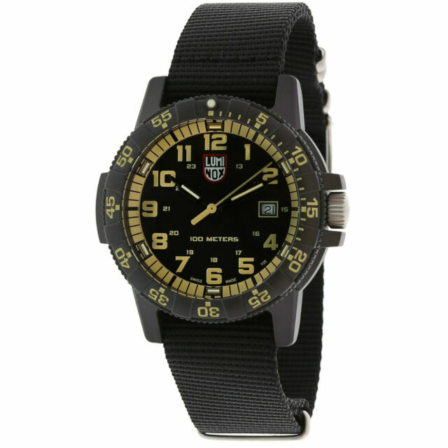 luminox leatherback