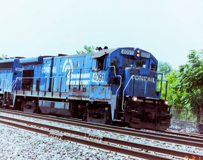 CONRAIL /PC /NS, GE ENGINES, (5) 4X6 PRINTS.