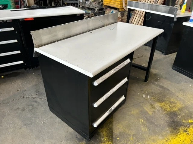 Banco de trabajo Vidmar Sentry 100 Static Gard (2 disponibles) Foto 3 de 4