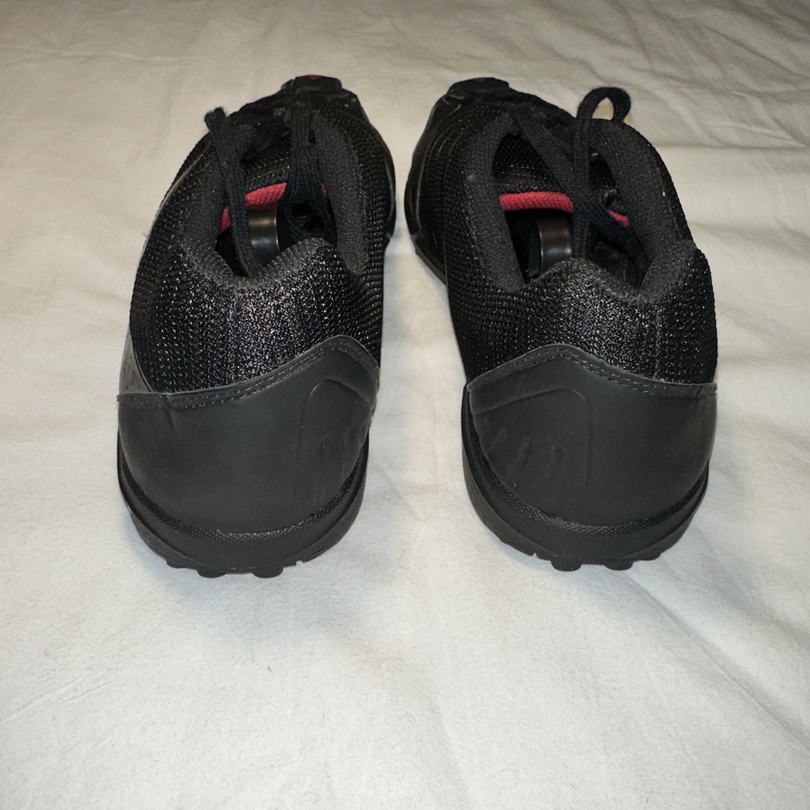 Scarpe sneakers Keen Black Chili Pepper taglia 9 senza solette