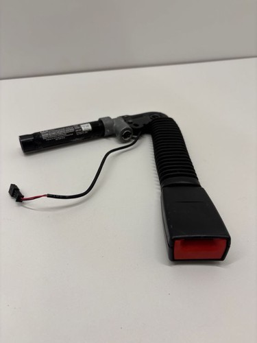 BMW 5 F10 F11 2011 Vorne rechts Gurtschloss vorne 615796400D