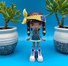 Kuu Kuu Harajuku Fashion Music Angel 4" Doll w shoes, star charms, & skirt