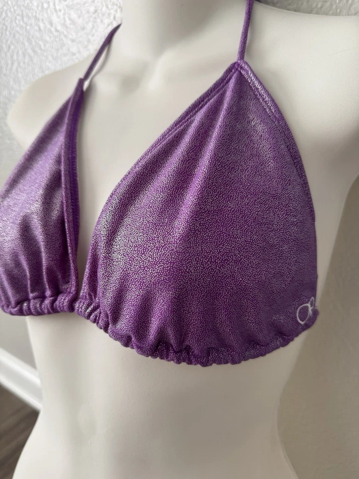 Top de bikini OP grande púrpura brillante copa D y más grande Foto 2 de 4