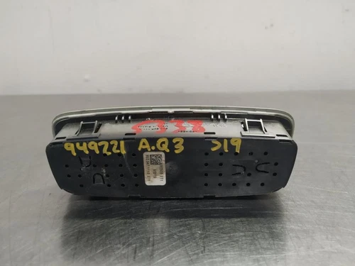 8V0947111B Luce Interna per AUDI Q3 SPORTBACK (F3N) 35 TDI 2019 949221 - Foto 4 di 10