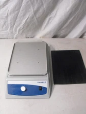 VWR Model 1000 Standard Analog Orbital Shaker w/ rubber mat, Unused Surplus!