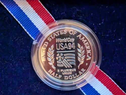 1994 World Cup Commemorative USA Half Dollar Clad Proof Coin - Picture 3 of 4