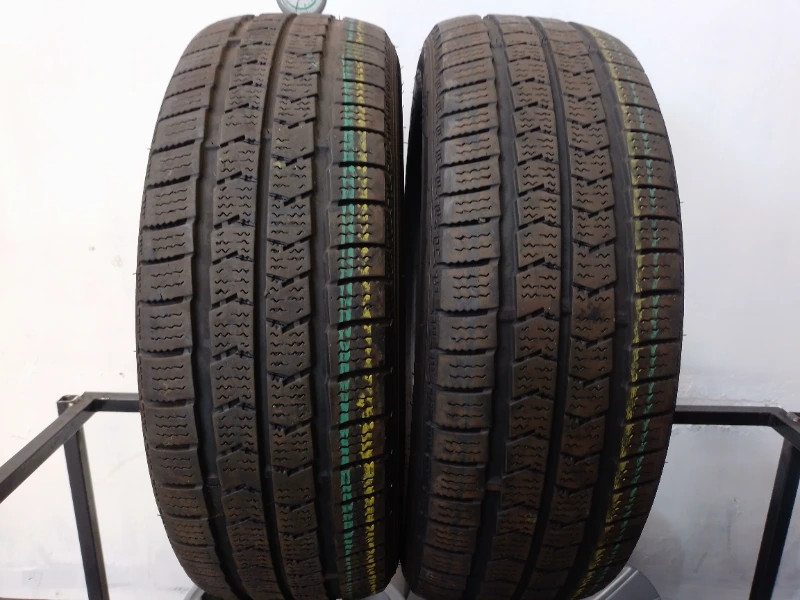 2 Pneumatici USATI NEXEN WINGUARDWT1 195/60 R16 C 99/97 T DOT: 2519Invernale