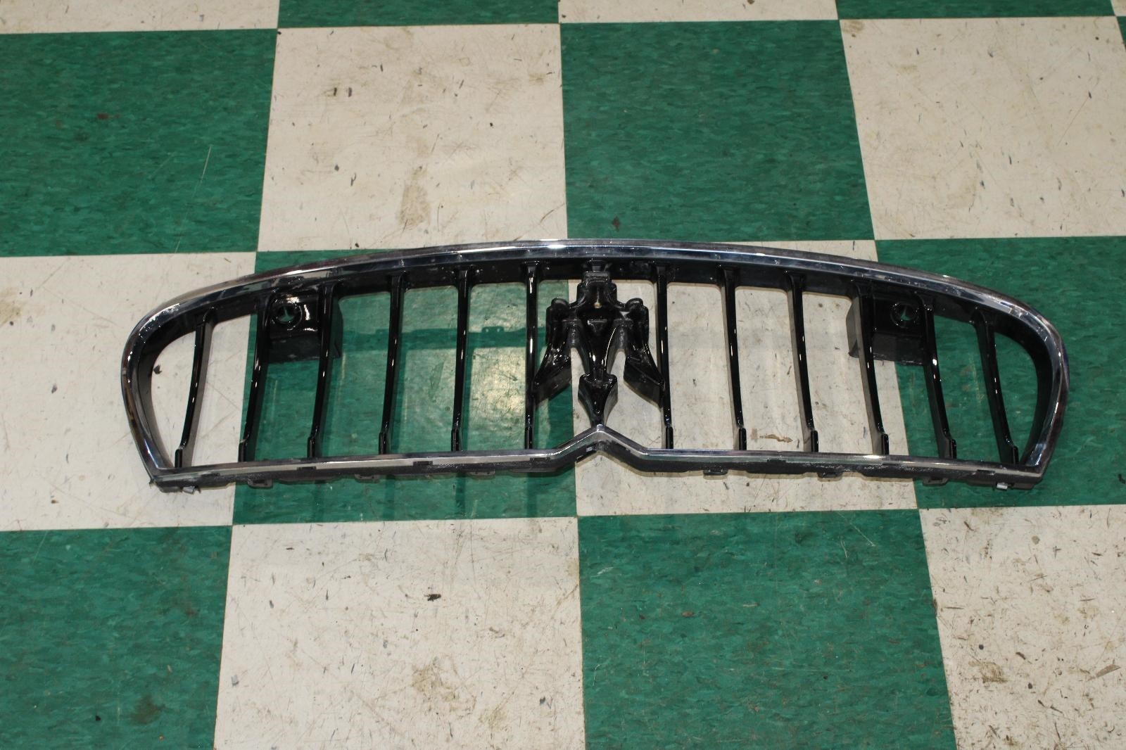 14-17 Ghibli Black Painted Grill OEM Center Upper Bumper Grille Factory WTY OE