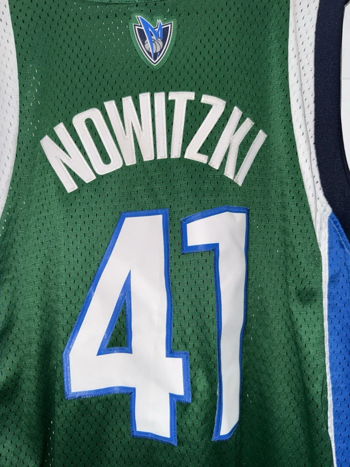Camiseta Reebok NBA Dallas Mavericks Dirk Nowitzki Swingman XXL (Diseño P. Diddy) Foto 4 de 4