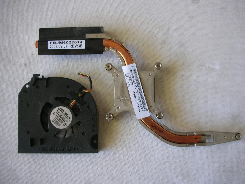 Dell Latitude D830 PP04X Dissipateur + Ventilateur Heatsink - Photo 1/1