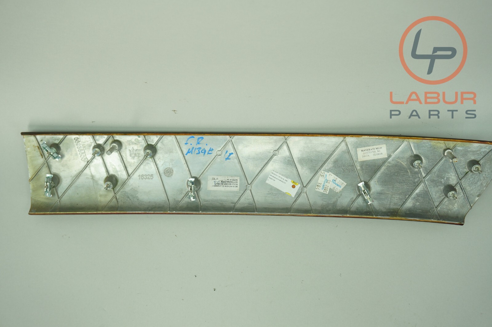 M139 03-13 Maserati Quattroporte Front Right Door Panel Wood Trim A1627