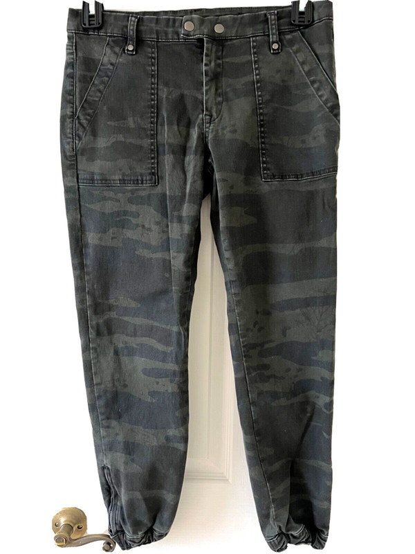 Blank NYC Jeans Womens 29 Green Camouflage Denim Pants