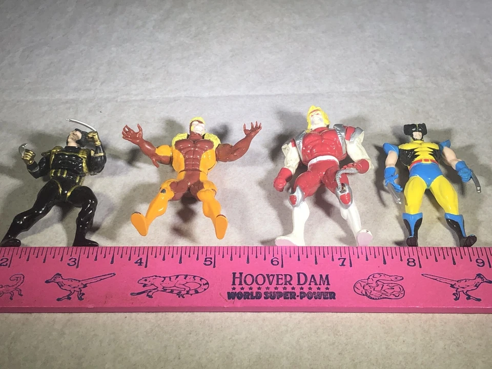 4 MINIFIGURAS DE ACCIÓN DIECAST MARVEL UNIVERSE 1994 WOLVERINE SABLETOOTH OMEGARED Foto 3 de 4