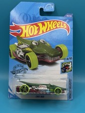 Hot Wheels Street Beasts 4/10 (2018) Green Croc Rod 160/250 Die Cast
