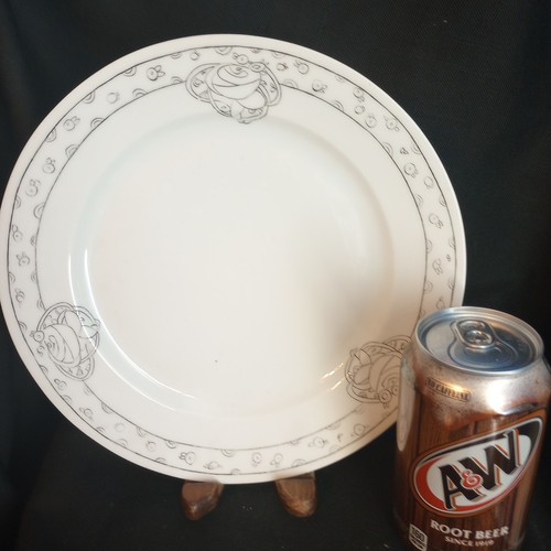 Vtg J & C Bavaria 9.75" Dinner Plates Art Deco Stylized Roses Outlined Unusual - Picture 4 of 7