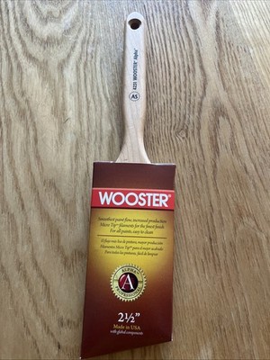 Wooster Paint Brush - 2 1/2 Angle Sash - #4231 Wooster Alpha NEW