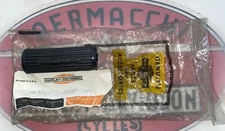 Harley Aermacchi 76-78 SS175 SS250 SX175 SX250 NOS kicker RUBBER 33073-69P