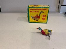 Vintage Tin Swimming Duck Wind-Up Toy Collectable Item with Key