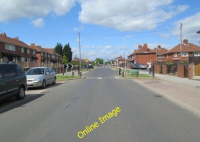 Photo 6x4 Windmill Road - looking towards Belle Isle Road Belle Isle/SE3 c2013