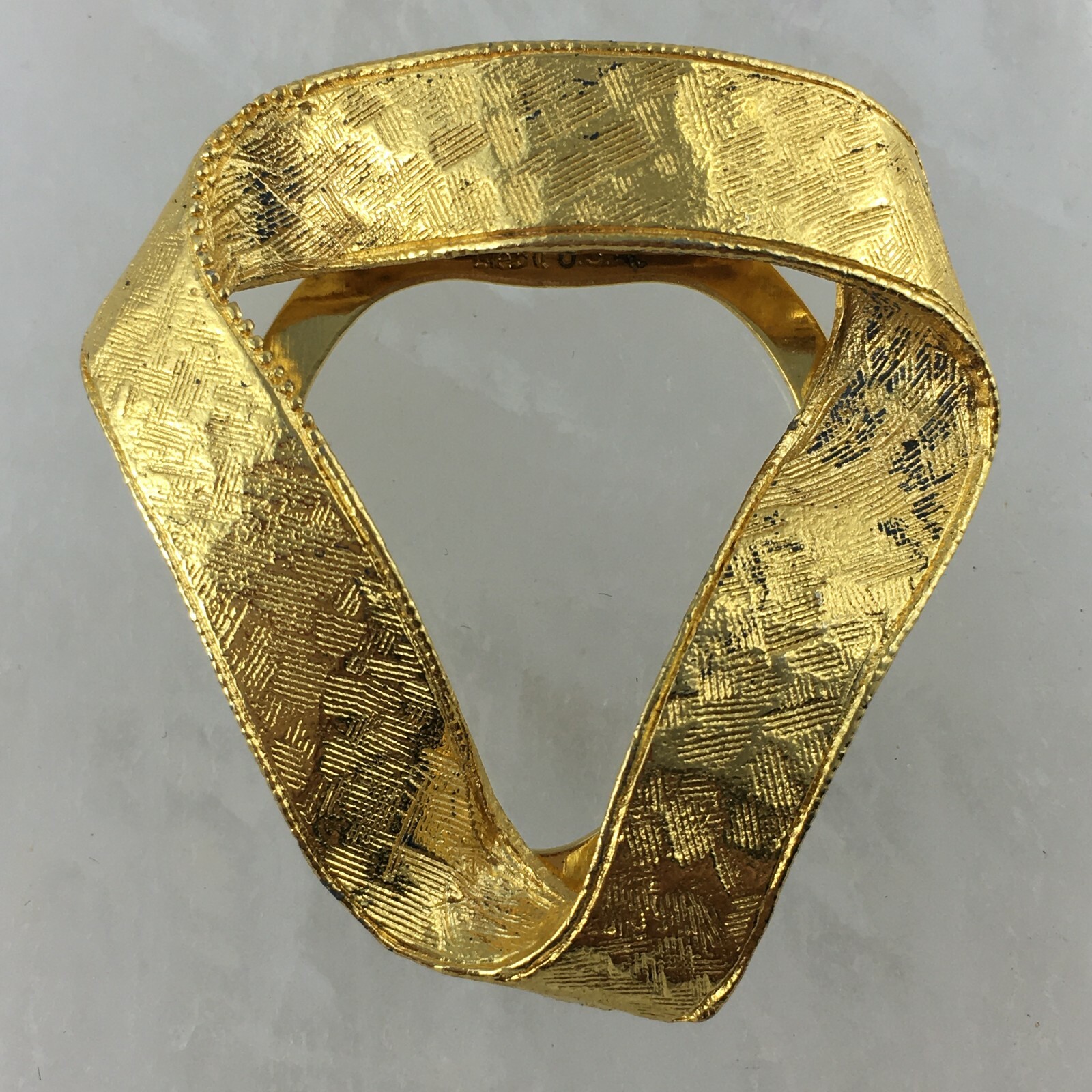 LIEBA USA Triangular Triangle Ribbon Textured Bru… - image 2