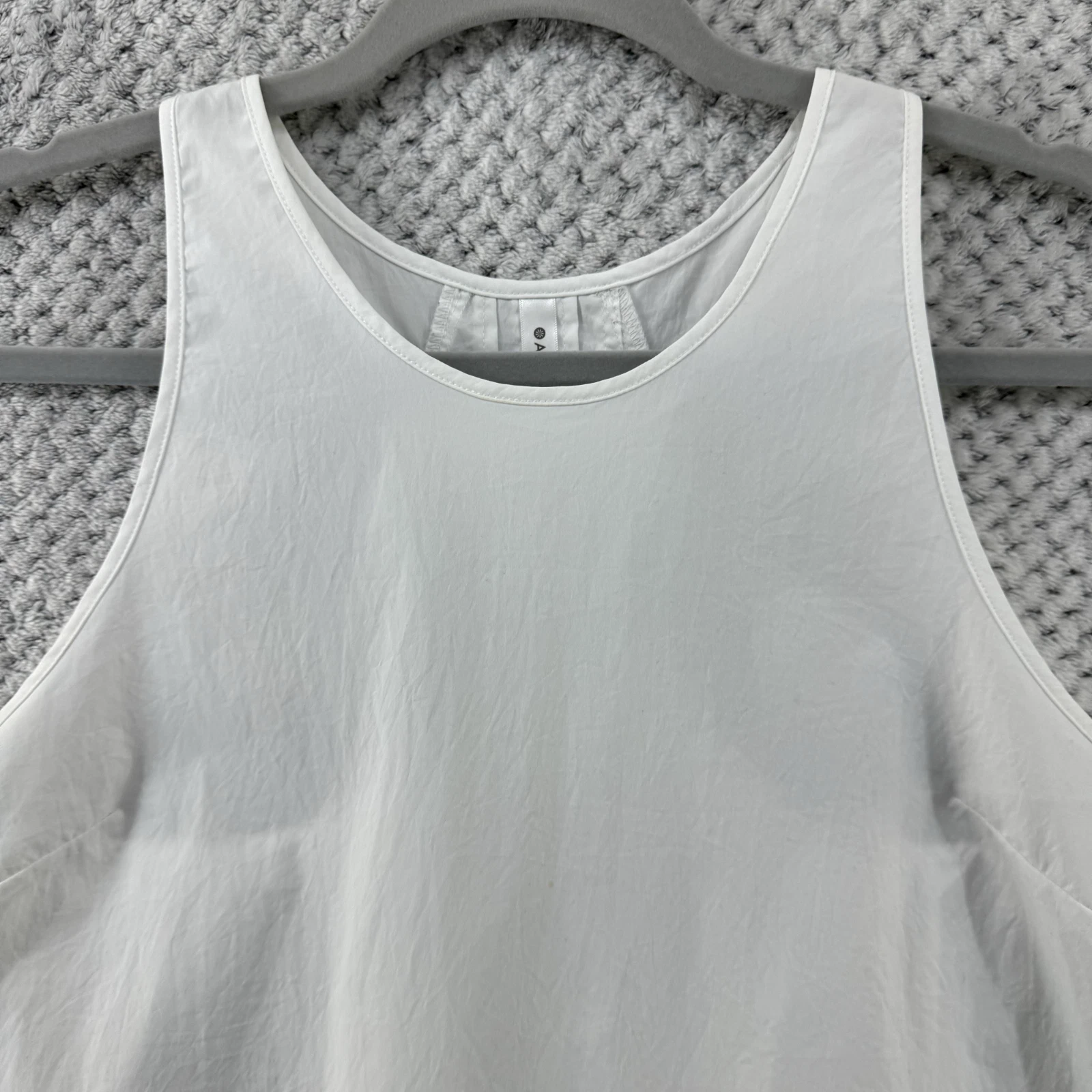 athleta crew neck pleated back relaxed fit tennis tank-top