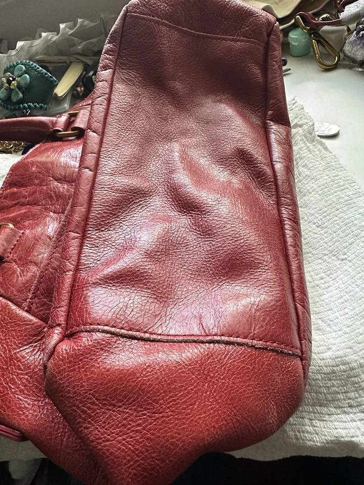 Bandolera grande de cuero rojo Elliott Luca Foto 2 de 4