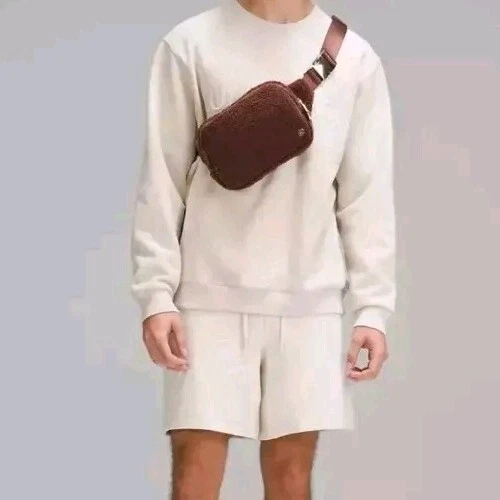 Bolso Cinturón Lululemon Everywhere Polar Grande 2L Nuevo con Etiquetas Talla Única (Marrón Tierra Dorado) Foto 4 de 4