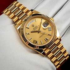 Rolex Day-Date 40 228238 Yellow Gold Champagne Dial Roman 40mm Complete Set 12